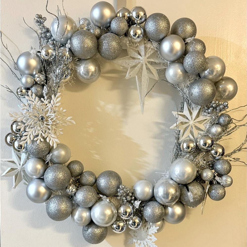 Beautiful Christmas Wreath White and Silver for door.